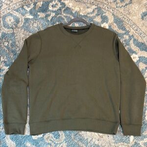 Eddie Bauer Men's Olive Green Sweater